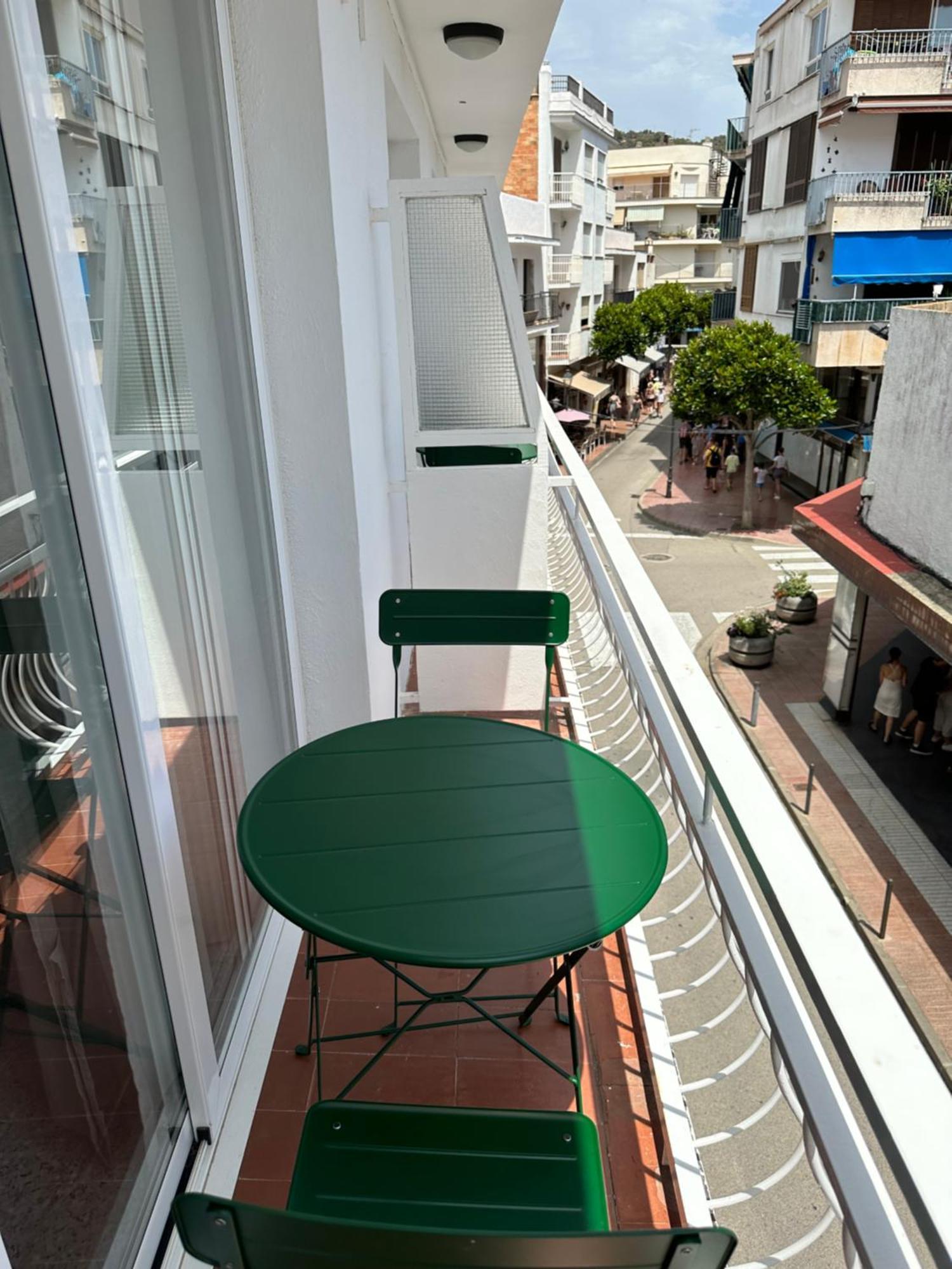 L'illa Hotel *